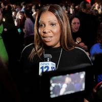 Rechter vernietigt aanklacht tegen voormalig FBI-directeur Comey en Trump-aanklager James