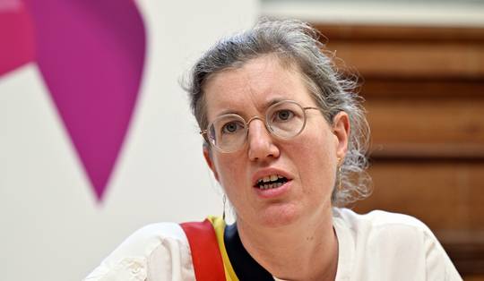 Toch geen wake voor Iraanse ayatollah in Molenbeek, burgemeester verbiedt herdenking