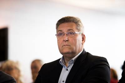 Iran boos op Henk Krol na weggooien kerstcadeau