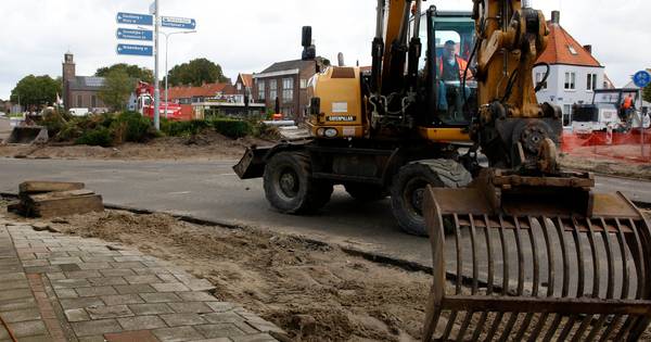 Rotonde Schoondijke was 59 jaar geleden even wennen | Zeeuws-Vlaanderen - PZC