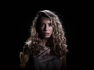 Loiza Lamers in de voetsporen van een pionier: ‘Vroeger wilde ik echt vluchten uit Driel’