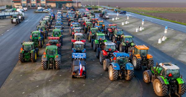 Boeren voeren vanaf vrijdag ludieke actie met versierde tractoren tijdens Serious Request - BN DeSte