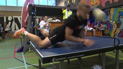 WK Headis: als het ware pingpongen met je hoofd