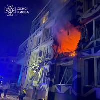 Twee doden door Russische aanvallen op Kiev • Letse premier: opnieuw glasvezelkabel in Oostzee beschadigd