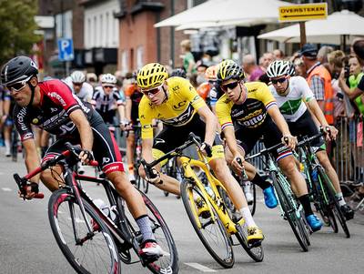 Froome maakt favorietenrol waar in Chaam