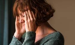 Wanneer migraine je leven beheerst. Ann (57) test al 25 jaar remedie na remedie: “De angst dat het nooit beter zal worden is het ergste”