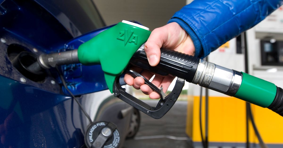 Benzineprijzen dalen voor eerst in ruim drie maanden | Economie ... - De Morgen