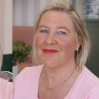 Zó brengt de visagist felle lippenstift aan