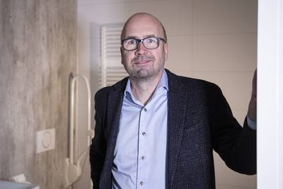 Hodes huisvesting uit Goor maakt kleine huizen, uit de fabriek