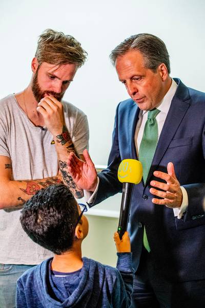 Kwart miljoen mensen tekenen kinderpardon Hofman