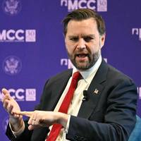 Europese leiders doen niet genoeg om oorlog in Oekraïne op te lossen, zegt JD Vance