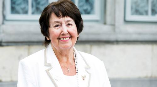 Zoon Lutgart Simoens neemt afscheid van zijn moeder