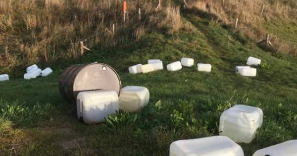 Gedumpt drugsafval aan Lekbandijk verontreinigt bodem