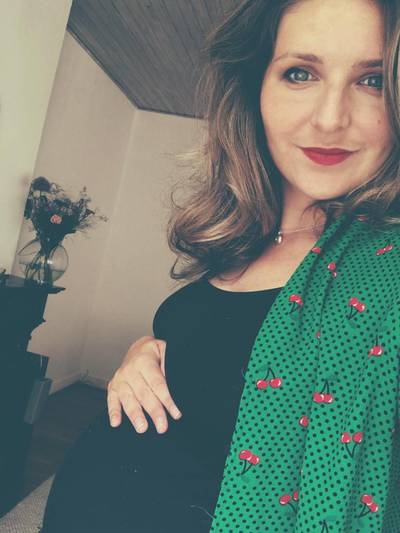 Hoogzwangere Michelle mag niet plassen tijdens tentamen: ‘Ik zat daar te huilen’