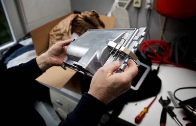 Verwarmingsmonteur steelt hele jaar door juwelen bij mensen thuis