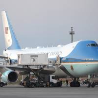 Heimelijk ontsnapt via cateringwagen: ‘Trump nam na NAVO-top op allerlaatste moment stiekem ander vliegtuig na Iraans moordcomplot’