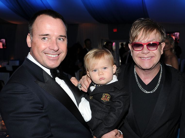 Elton John wil nog een kind | Celebrities | Showbizz | HLN