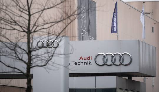 ‘Stopzetting activiteiten niet uitgesloten’: Audi wil productiestop Q8 e-tron in Vorst mogelijk vervroegen en kondigt herstructurering aan