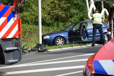 Fietsster overleden door aanrijding met auto in Beek