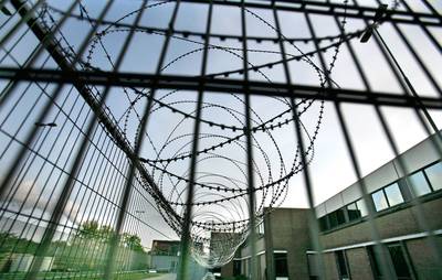 Vijf bizarre ontsnappingszaken: van lepelvrouw tot vlucht in een vuilniszak