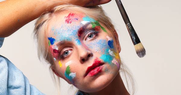 INTERVIEW. Julie Van den Steen (28), jurylid in 'The ...