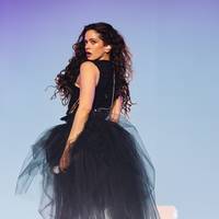 Zelden een concert zo mooi in crescendo voelen gaan als Rosalía in de AFAS Dome ★★★★☆