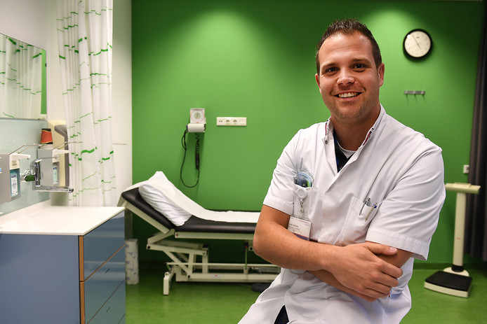 Brian Scholtes. Zijn patiënten mogen hem altijd appen.