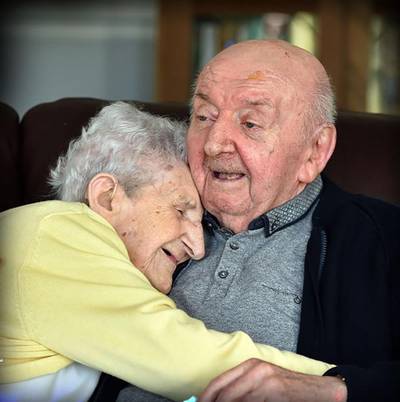 Ada (98) zorgt voor 80-jarige zoon: Moeder ben je voor het leven