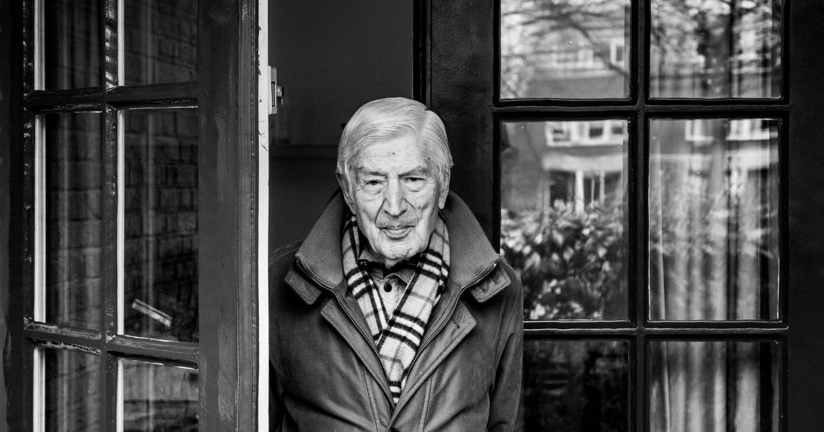 Dries van Agt (89) over zijn hersenbloeding: 'De kinderen ...