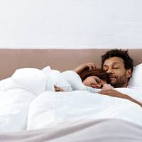 5 slimme tips om heerlijk te slapen met je geliefde
