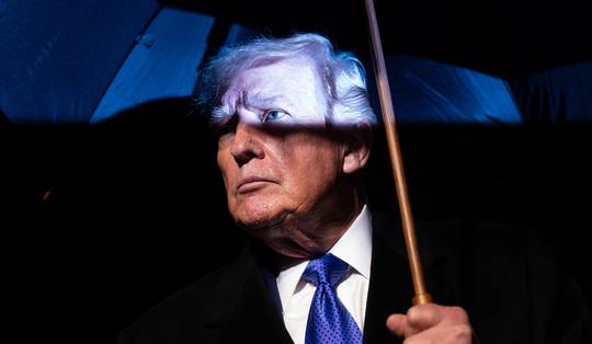 Trump bespreekt met oliebedrijven hoe ze blokkade tegen Iran ‘maandenlang’ kunnen volhouden • Oorlog kostte VS al 25 miljard dollar