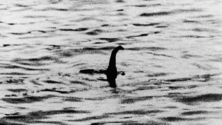 De bekende schimmige foto van het monster van Loch Ness