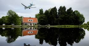 Milieubeweging en bewoners stappen naar de rechter tegen Schipholplannen kabinet