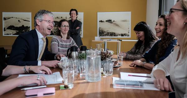 Onderwijsminister Slob haalt tips over lerarentekort op in Wehl