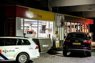 Politie start zoekactie na gewapende overval tankstation Arnhem