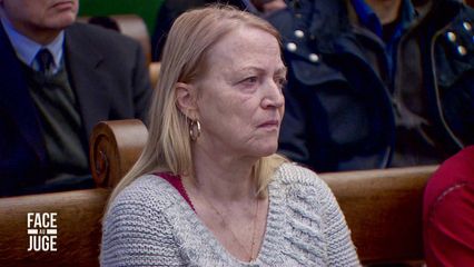 6. Il bat son épouse depuis 50 ans