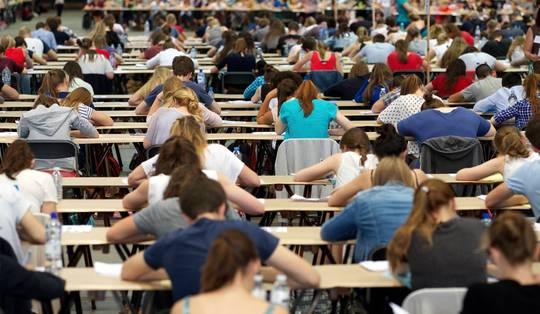 Inschrijven en klaar? Ho maar! Zo overleef je als beginnende student de jungle van starttoetsen en testen