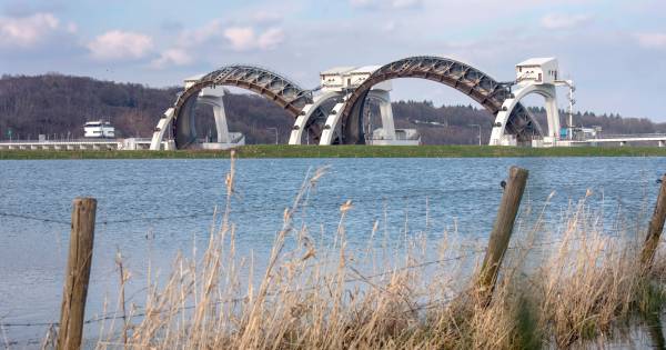 Rijn zeker een week op slot bij Driel door hoogwater: 'een unicum' - De Gelderlander