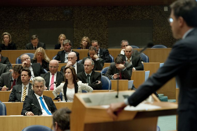 Premier Rutte met op de achtergrond de PVV-fractie. Beeld ANP