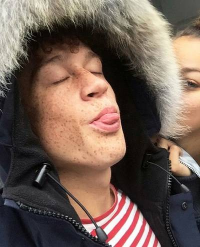 Kersvers supermodel Montell maakt studie in Arnhem zeker af