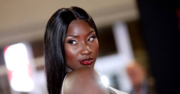 Aya Nakamura Change De Look People 7sur7 Be