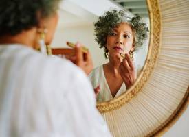 Déze 7 make-up trucs geven je optisch vollere lippen