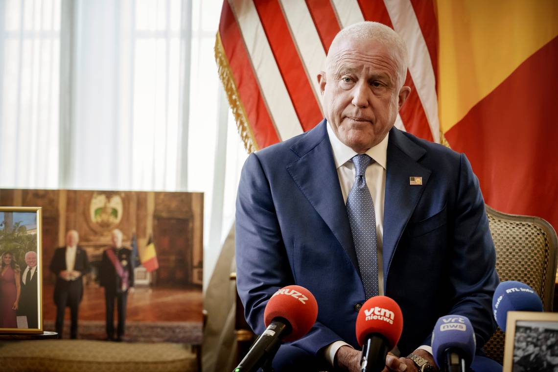 Na de LOSER-rel: mag ambassadeur Bill White stilaan zijn koffers pakken?