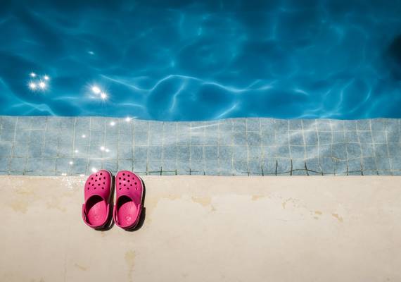 Zijn Crocs eigenlijk goed voor je voeten? Een podotherapeut geeft antwoord