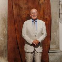 ‘Wie werkt voor de kost mag al blij zijn als hij straks nog een dak boven z’n hoofd heeft’: Ilja Leonard Pfeijffer in gesprek met Frans Timmermans