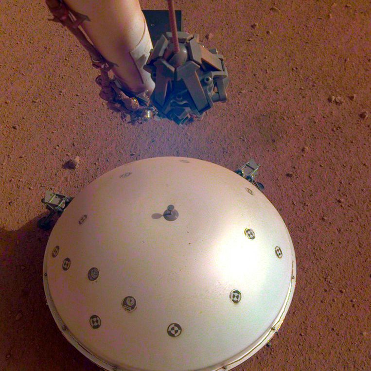 Het hitteschild dat de Marslander InSight op de bodem van de rode planeet zette. 
