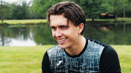 4. Ian Thomas
