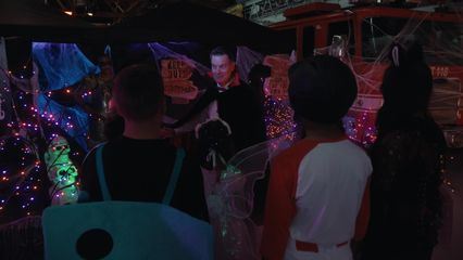 5. Derrière les masques