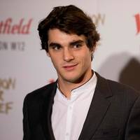 Acteur RJ Mitte, de zoon van Walter White in ‘Breaking Bad’, overleden op 34-jarige leeftijd