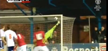 Zaha Surpris En Flagrant Delit Avec La Fille De Moyes Hors Jeu 7sur7 Be